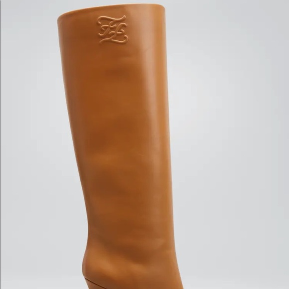 Fendi 95mm calf leather knee boots
3.8" covered heel
New, never worn, camel, - Picture 4 of 4